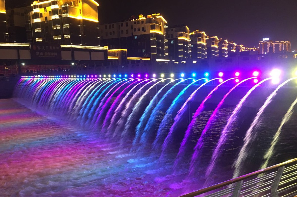 成立喷泉公司需要具备哪些条件呢？